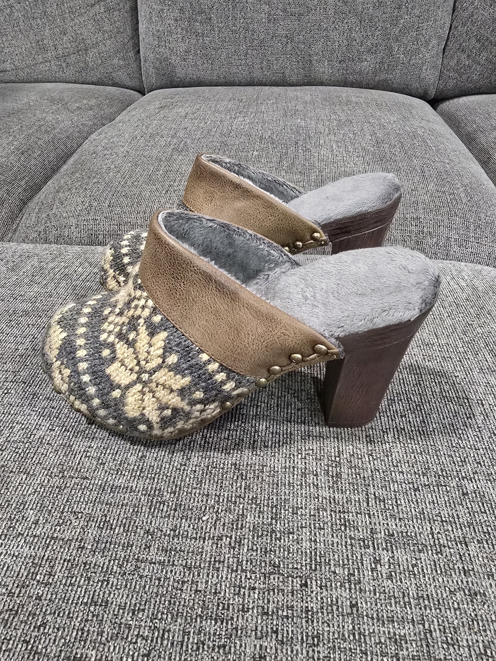 Muk Luks Gray Knit Clogs with Tan Trim